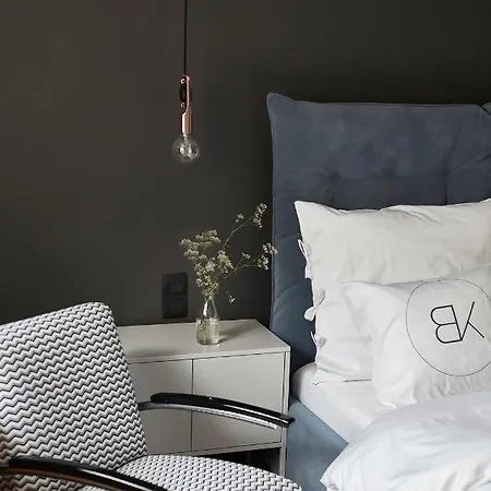 Bez Kantow Art 3* ワルシャワ