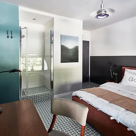 Bez Kantow Art 3* ワルシャワ