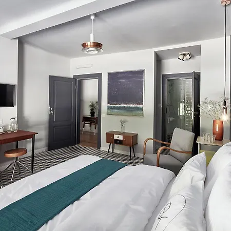 Bez Kantów Art 3* Varsóvia