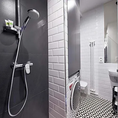 Hotel Bez Kantów Art 3*