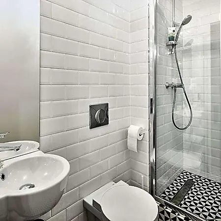 Hotel Bez Kantów Art Varsóvia