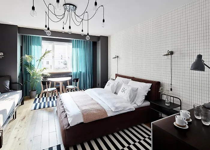 Bez Kantów Art Nocleg ze śniadaniem Warszawa