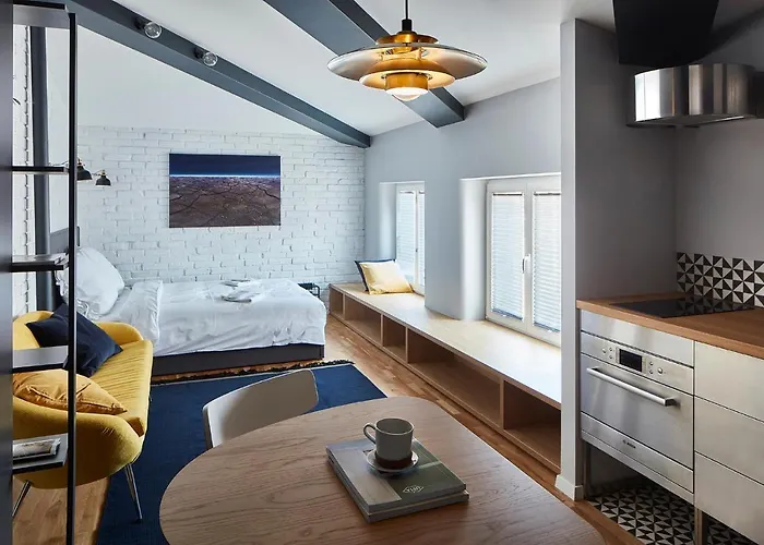 Bez Kantów Art Nocleg ze śniadaniem 3*