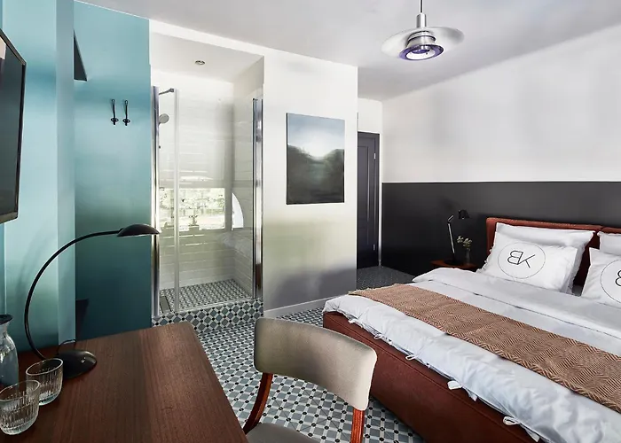 Bez Kantów Art 3* Warszawa