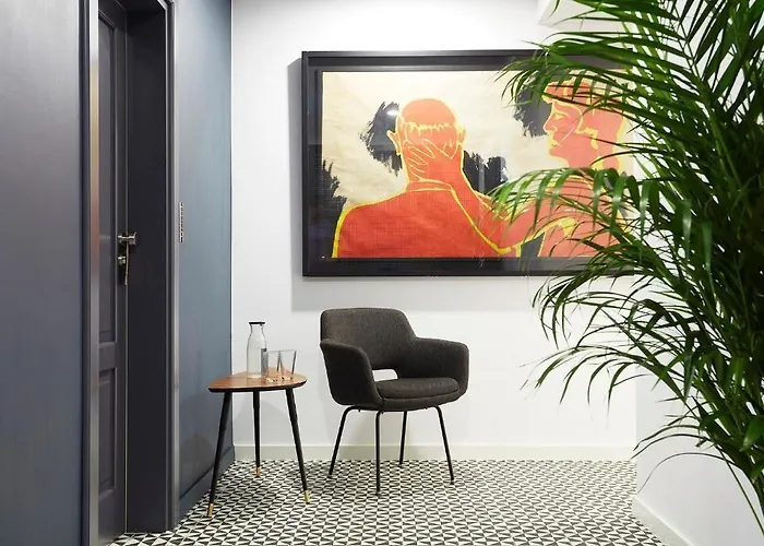 Bez Kantów Art 3* Warszawa