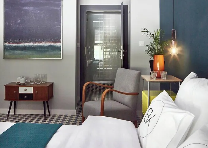 Bez Kantów Art 3* Warszawa