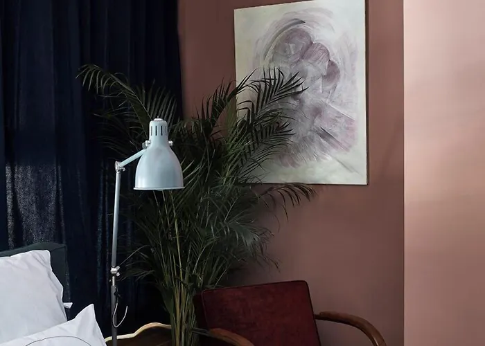 Bez Kantów Art Nocleg ze śniadaniem 3*