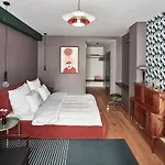 Hotel Bez Kantów Art 3*
