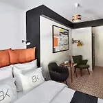 Hotel Bez Kantów Art Warszawa