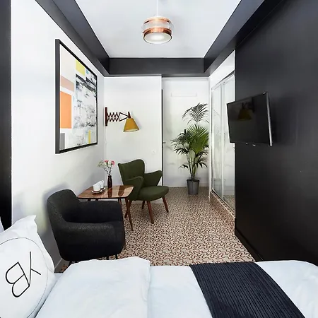 Bez Kantow Art Hotel *